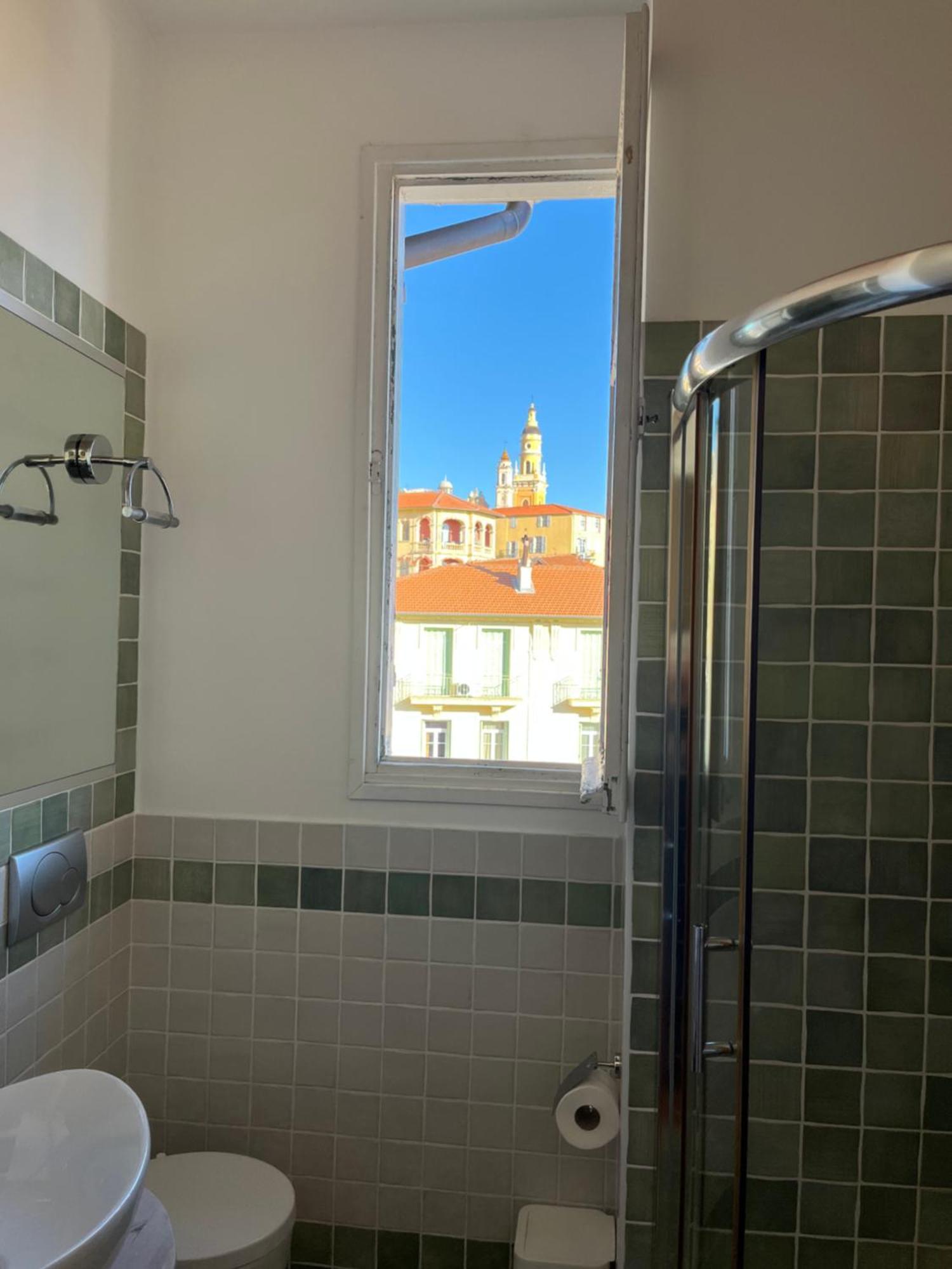 Maison Re- Splendido Appartamento Centro Mentone Eksteriør billede